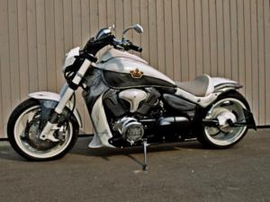 Suzuki M1800R