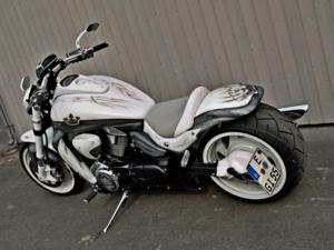 Suzuki M1800R